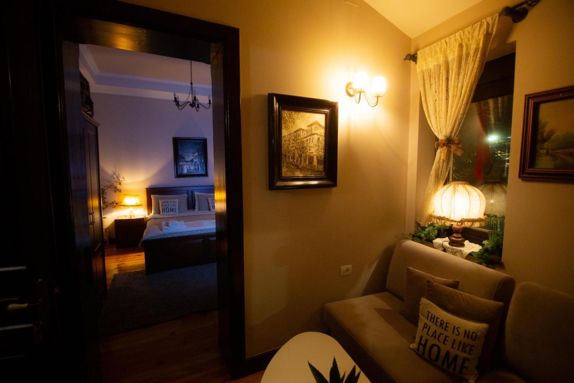 Villa Elezi 2 คอร์เชอ ภายนอก รูปภาพ