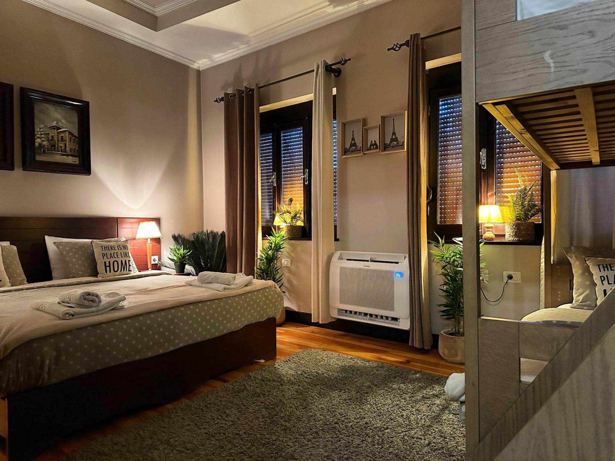 Villa Elezi 2 คอร์เชอ ภายนอก รูปภาพ