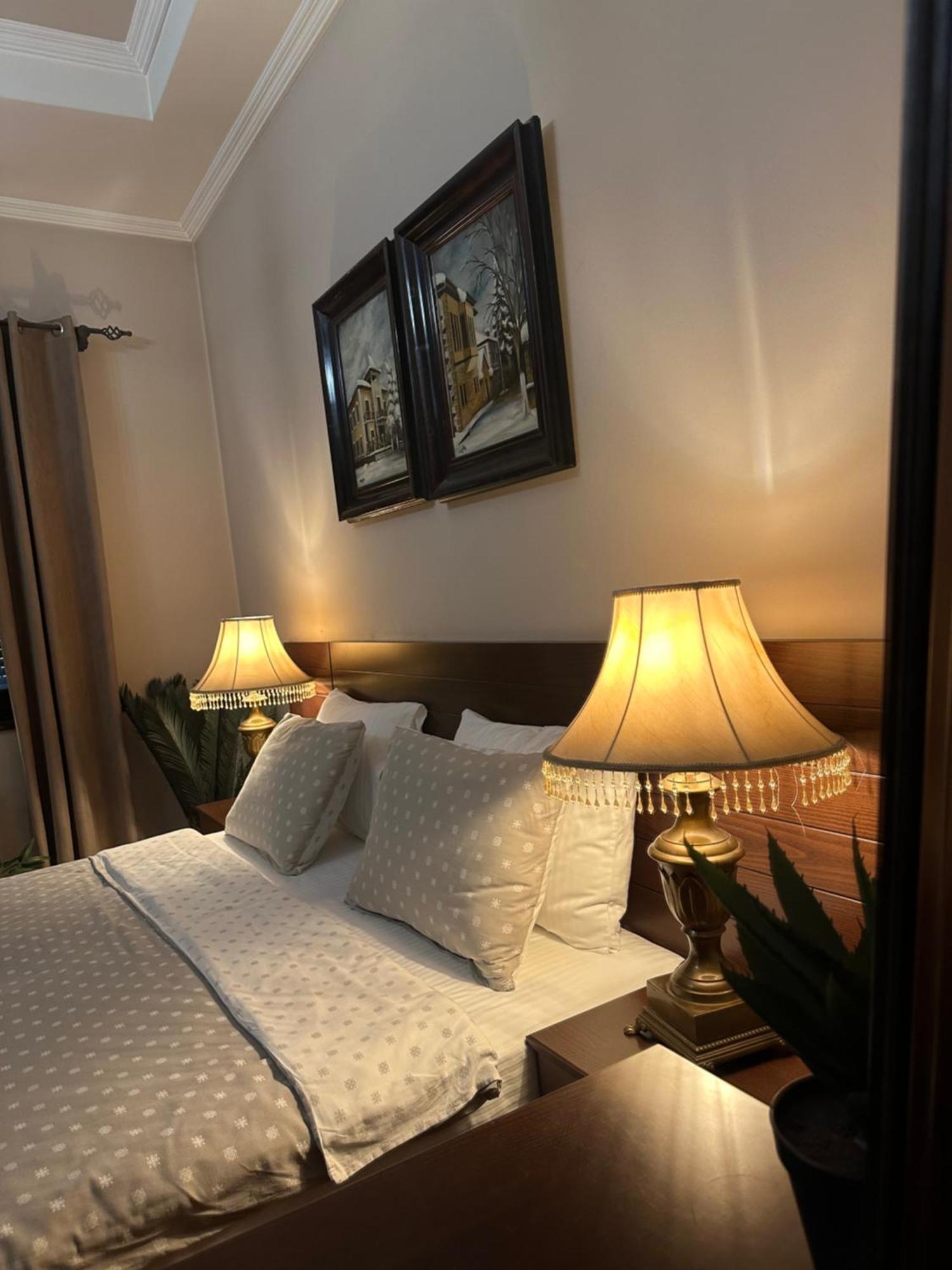 Villa Elezi 2 คอร์เชอ ภายนอก รูปภาพ